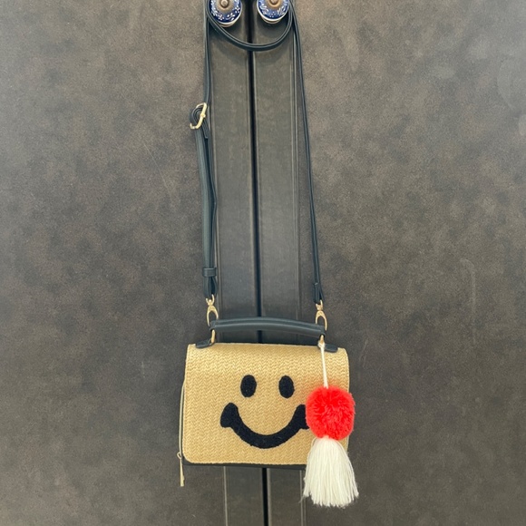Smiley face bag / crossbody - Picture 6 of 6